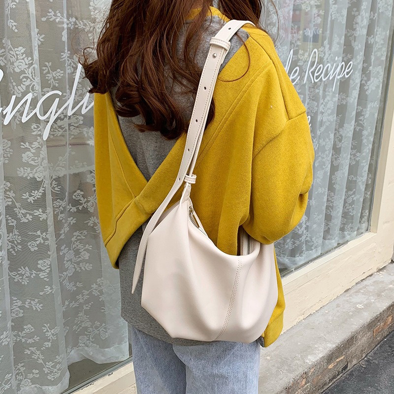 Luxury Bags That Are Affordable - Women Simplicity Ruched Dumpling Bag Lady