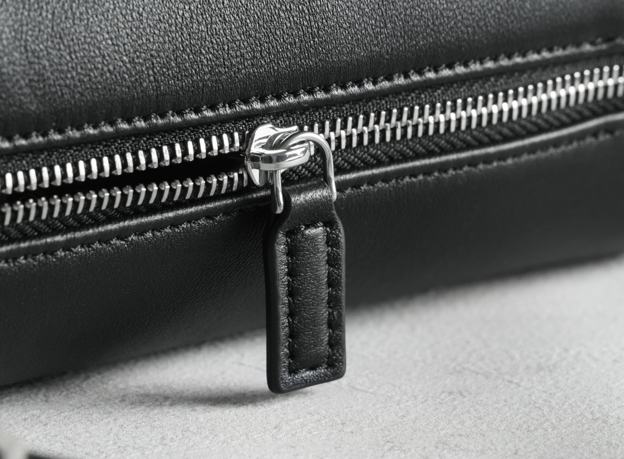 Women's Minimalist East-West L - Luxury Bags Quiet review and price
